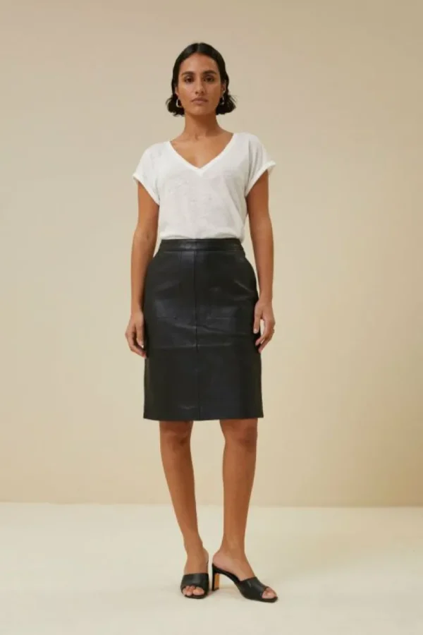 basic leather skirt | -By bar New